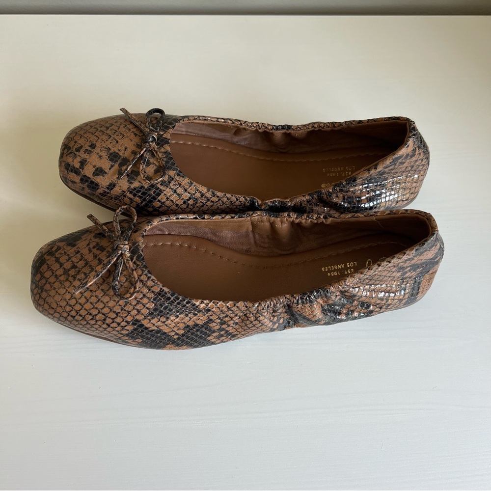 NIB Seychelles brown snake embossed leather square toe ballet flats size 8